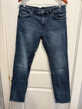 Boss Men's Straight Jeans in Washed Navy